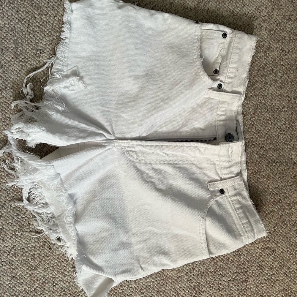 Abercrombie high waisted white 4-inch shorts
